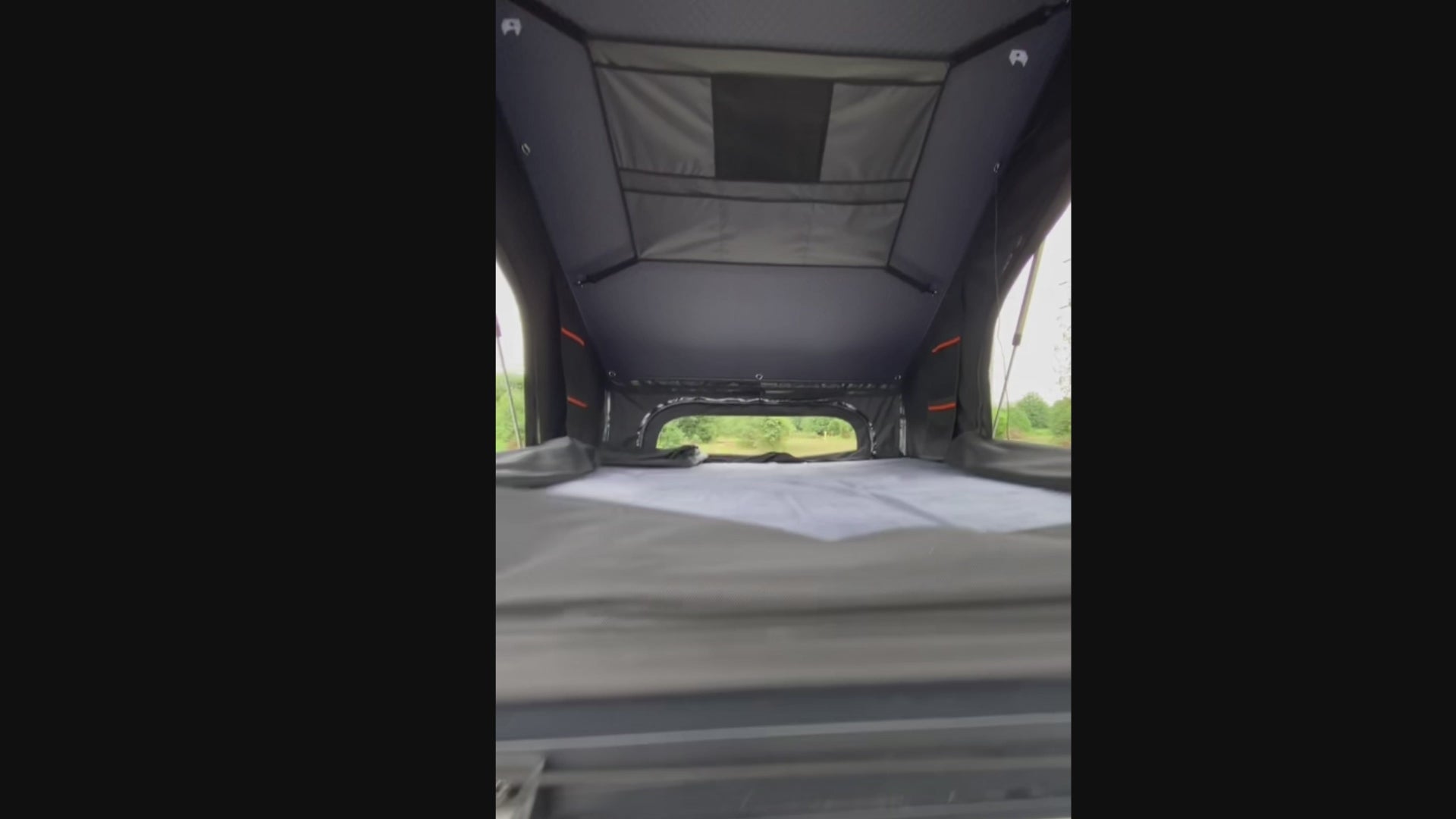 RIVERBEND 1.3 X ROOFTOP TENT